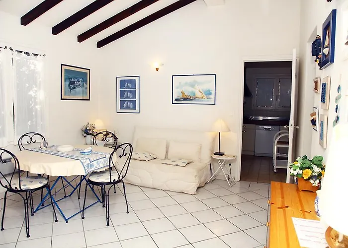 Les Hameaux De Pietragione Pensionat *